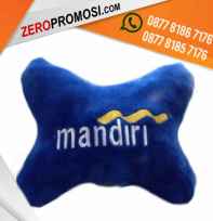Souvenir Bantal