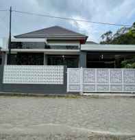 rumah ngemplak