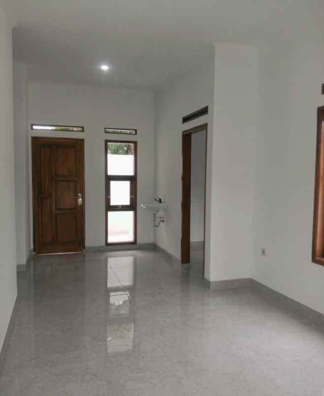 rumah ngamprah