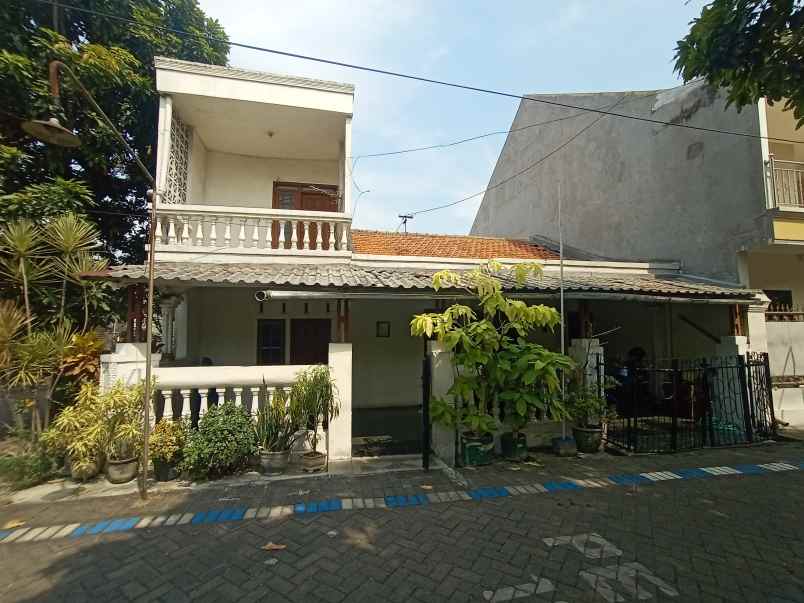rumah waru