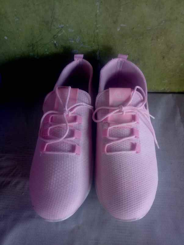 sepatu dan sandal jagakarsa