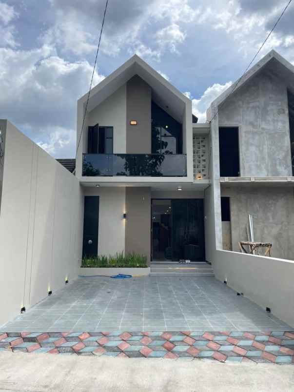 rumah ngemplak