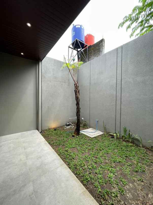 rumah seyegan