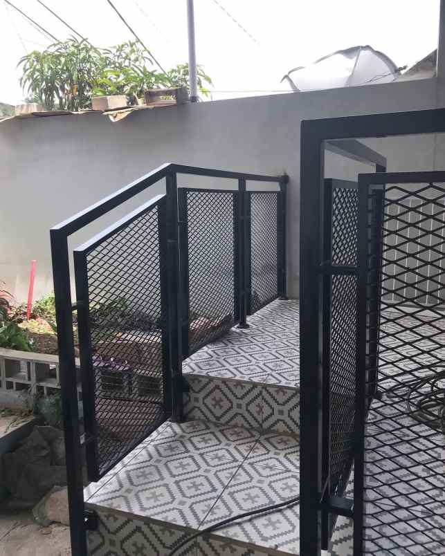 jasa lain serang