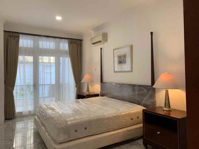 apartemen kebayoran baru
