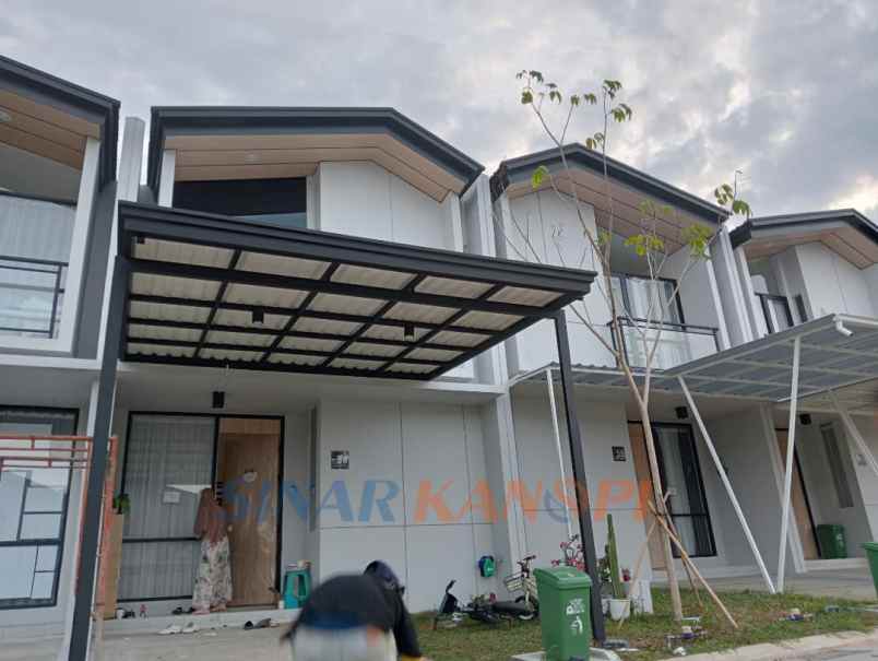 bangunan dan interior kramatwatu