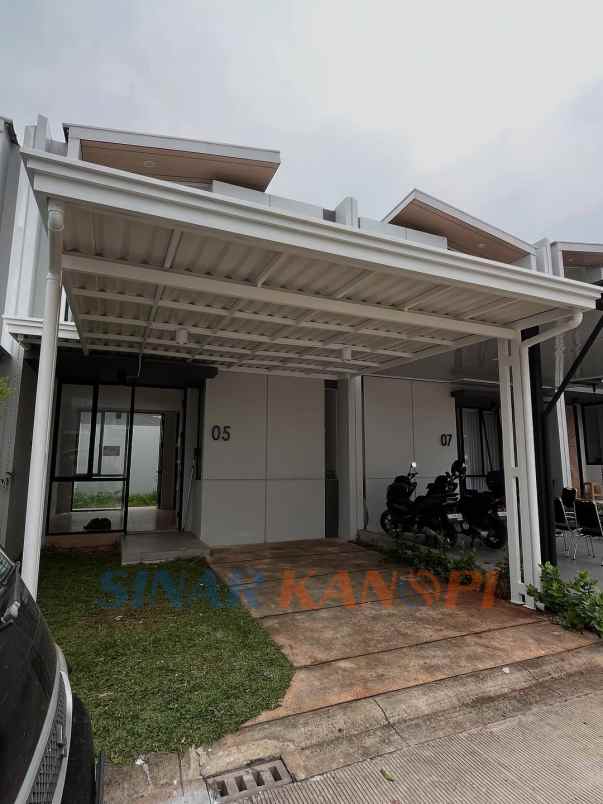 bangunan dan interior serang