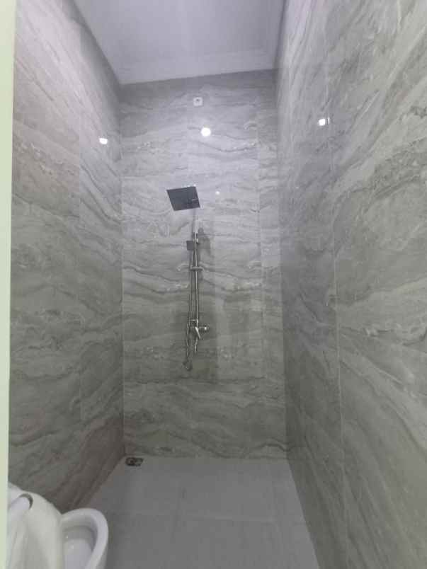 rumah jakarta selatan