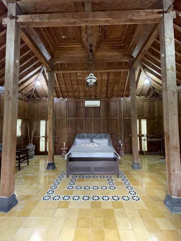 villa ngemplak