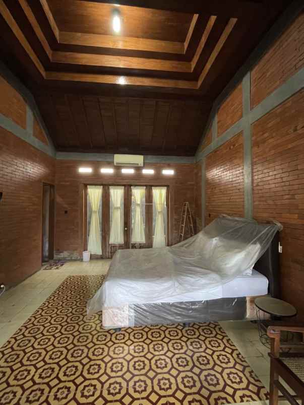 villa ngemplak