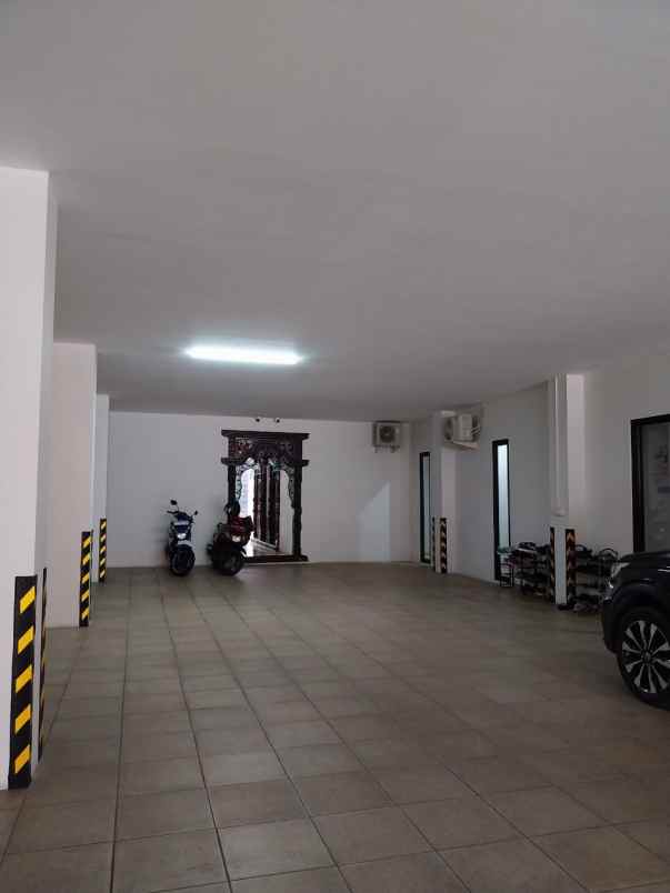 kost cilandak