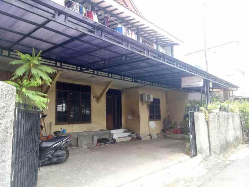 kost kebayoran baru