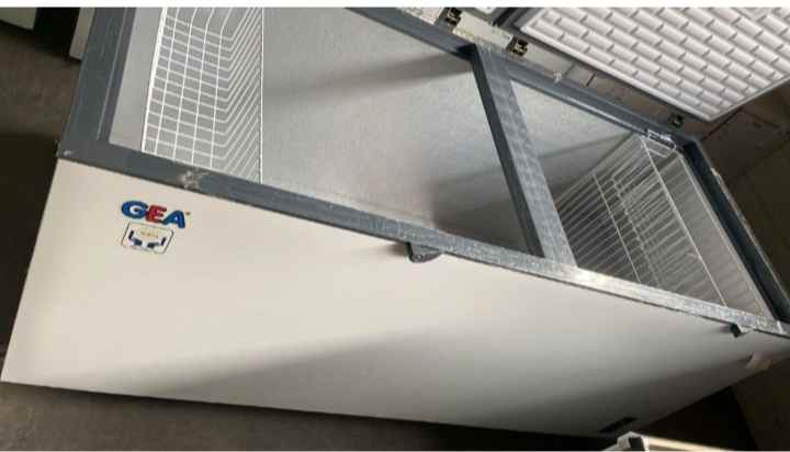 kulkas dan freezer jakarta timur