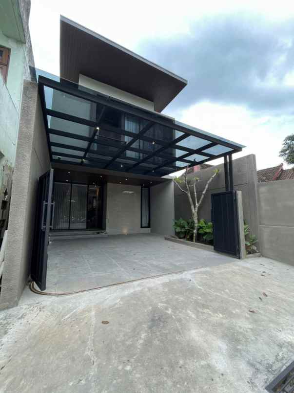 rumah ngemplak