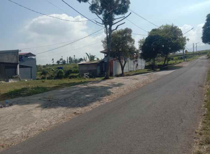 tanah ngamprah