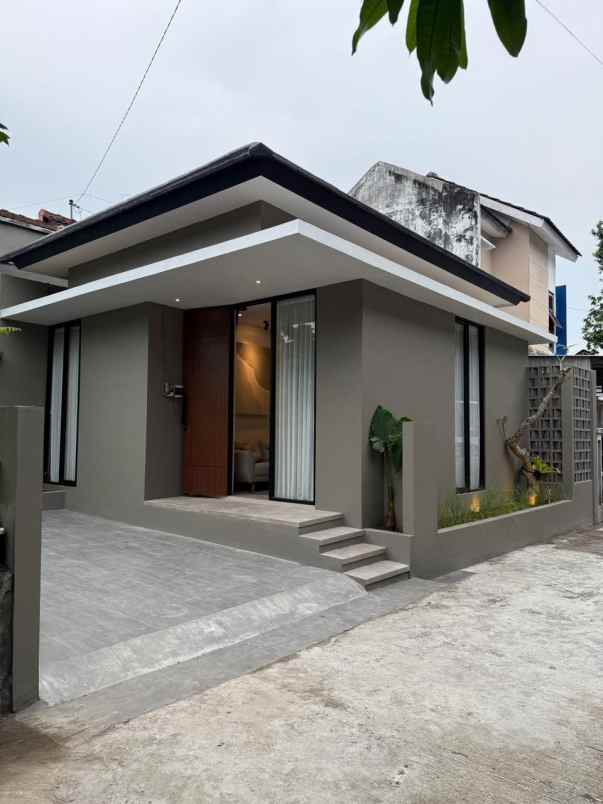 rumah seyegan