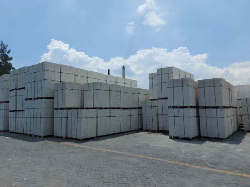 konstruksi dan taman krian