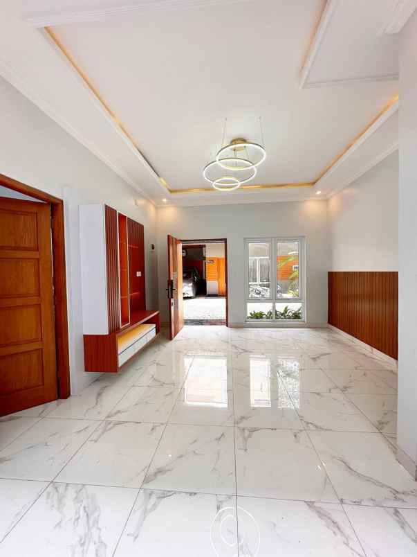 rumah jakarta selatan