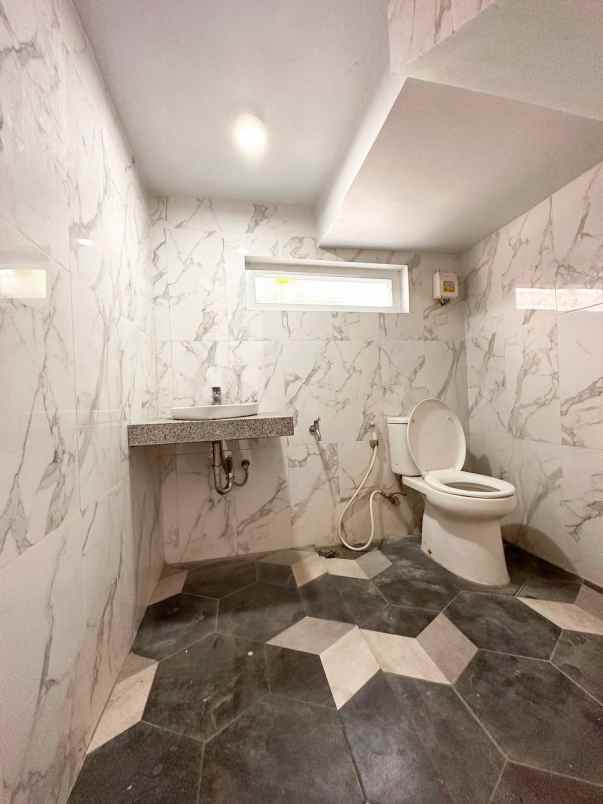 rumah jakarta selatan