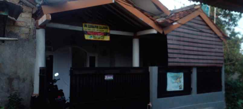 rumah tanah sereal