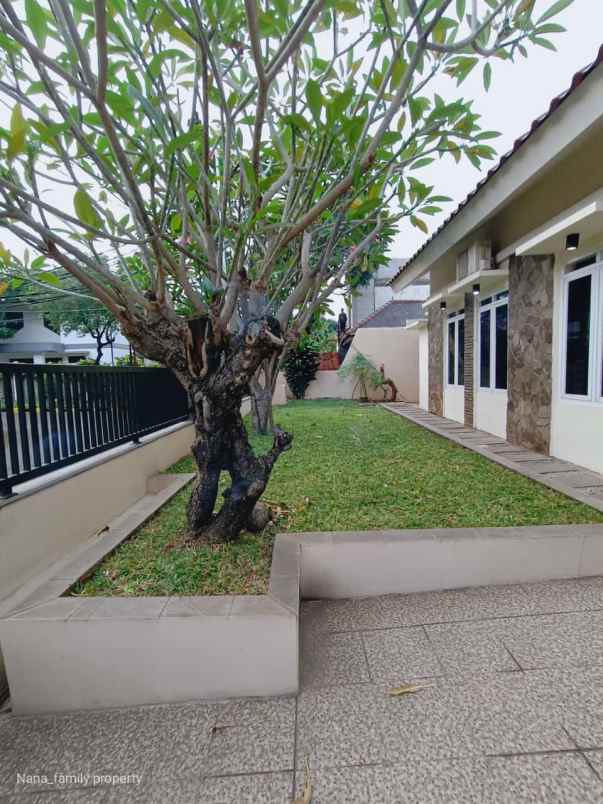 rumah kebayoran lama