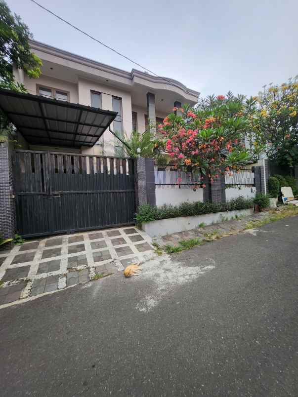 rumah kebayoran lama