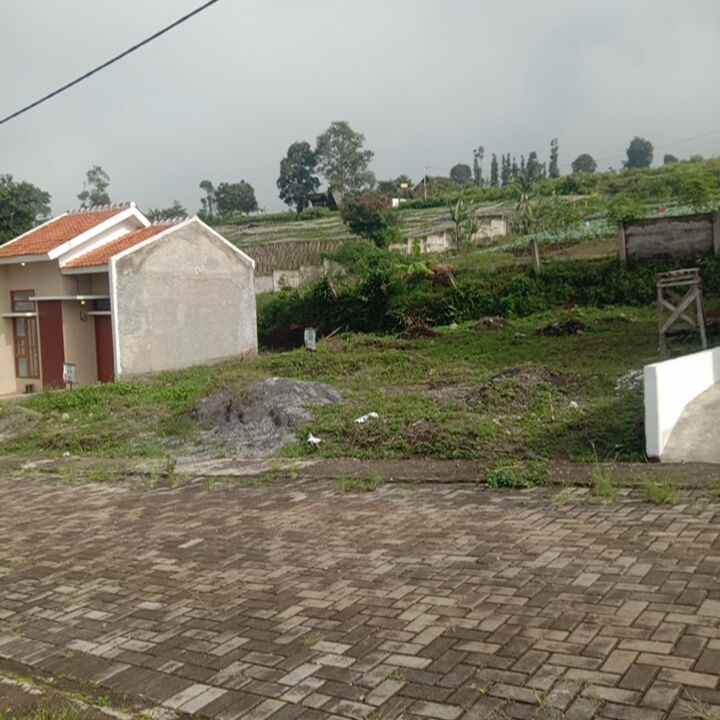 tanah ngamprah