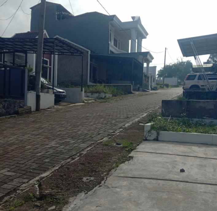 tanah ngamprah