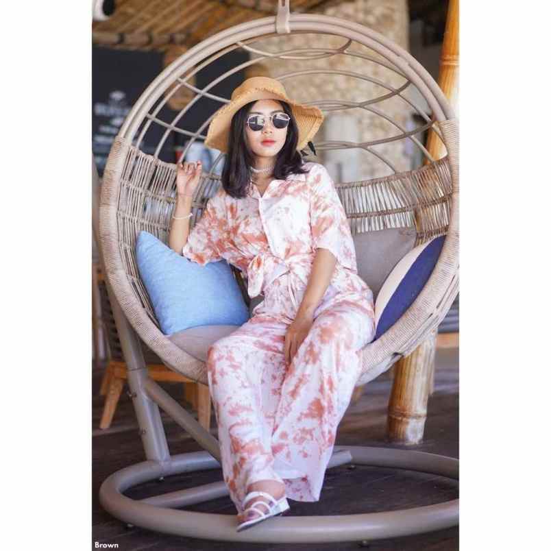 busana lain jagakarsa