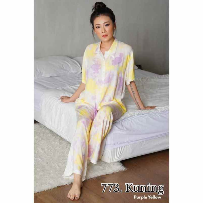 busana lain jagakarsa