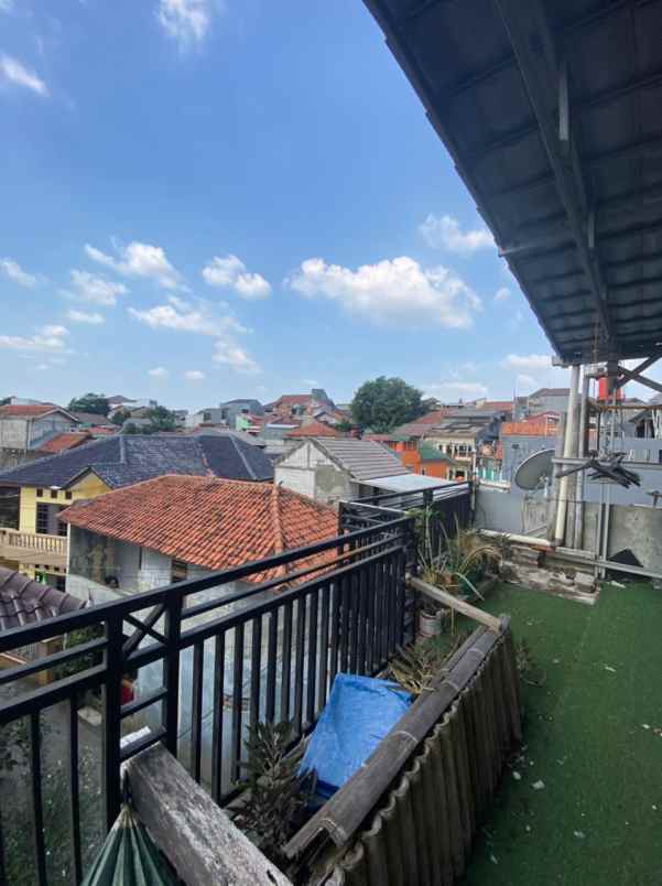 rumah pasar rebo