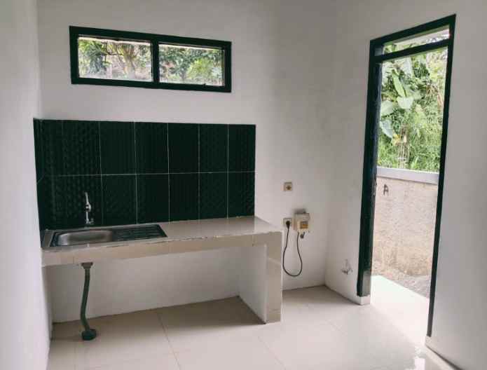 rumah ujung berung