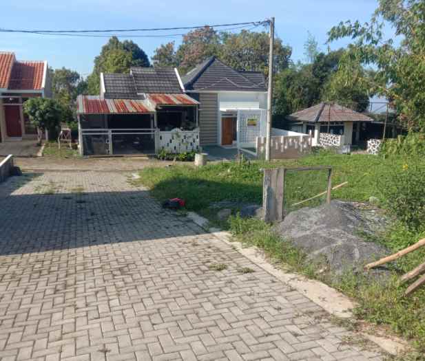 tanah ngamprah