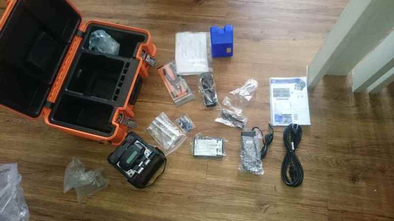 elektronik lain karang tengah