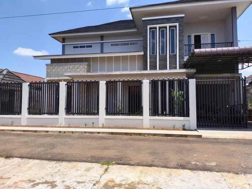 rumah pontianak tenggara