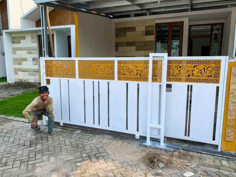 konstruksi dan taman serang