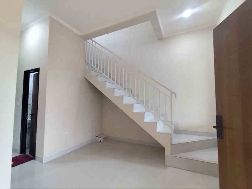 rumah bekasi