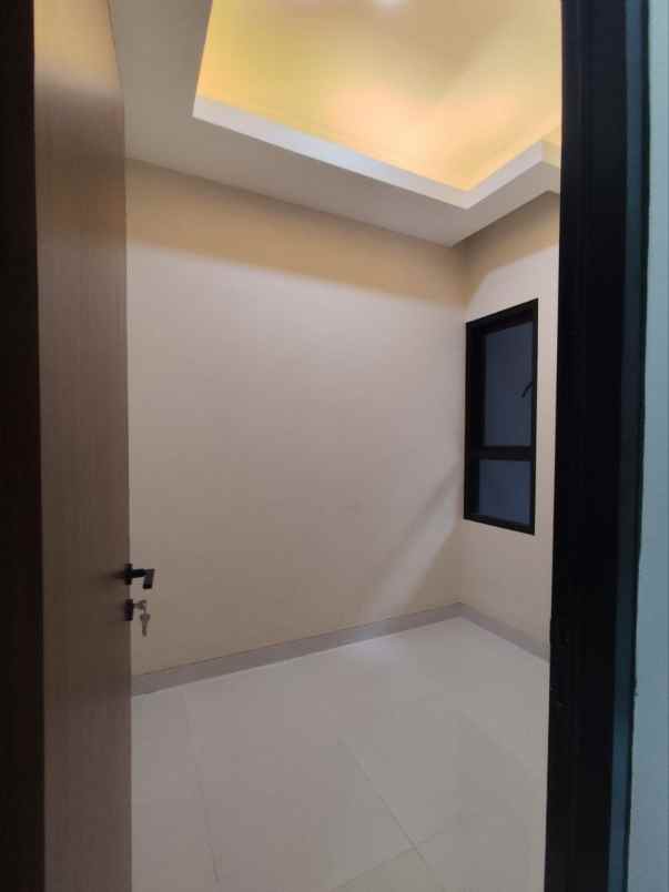 rumah bekasi