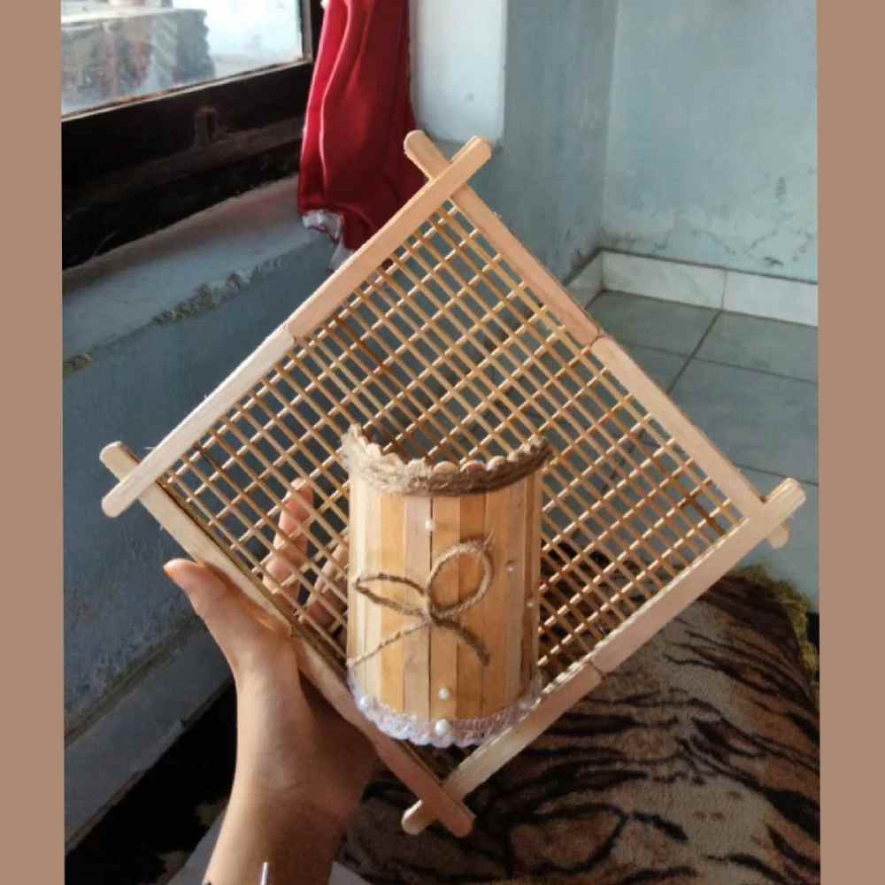 kombinasi stik es krim dan tusukan sate